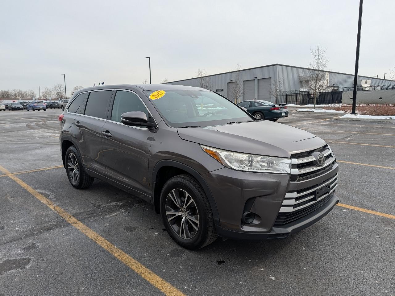 Toyota Highlander LE FWD I4 2017