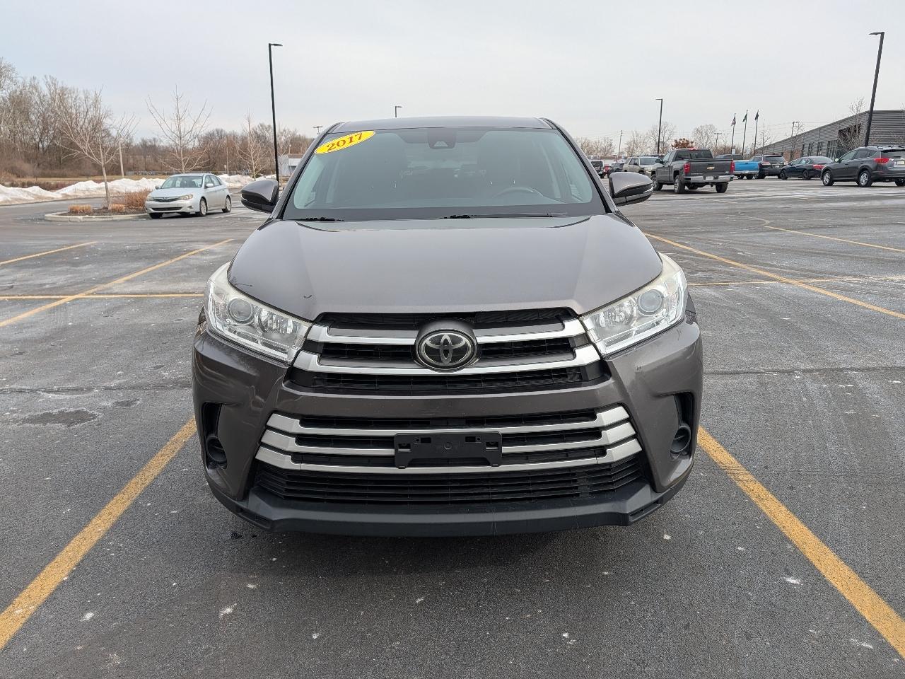 Toyota Highlander LE FWD I4 2017