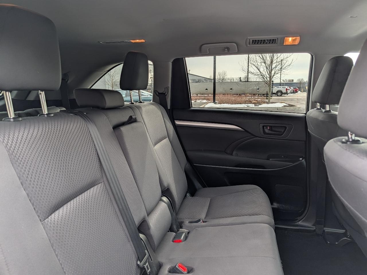 Toyota Highlander LE FWD I4 2017