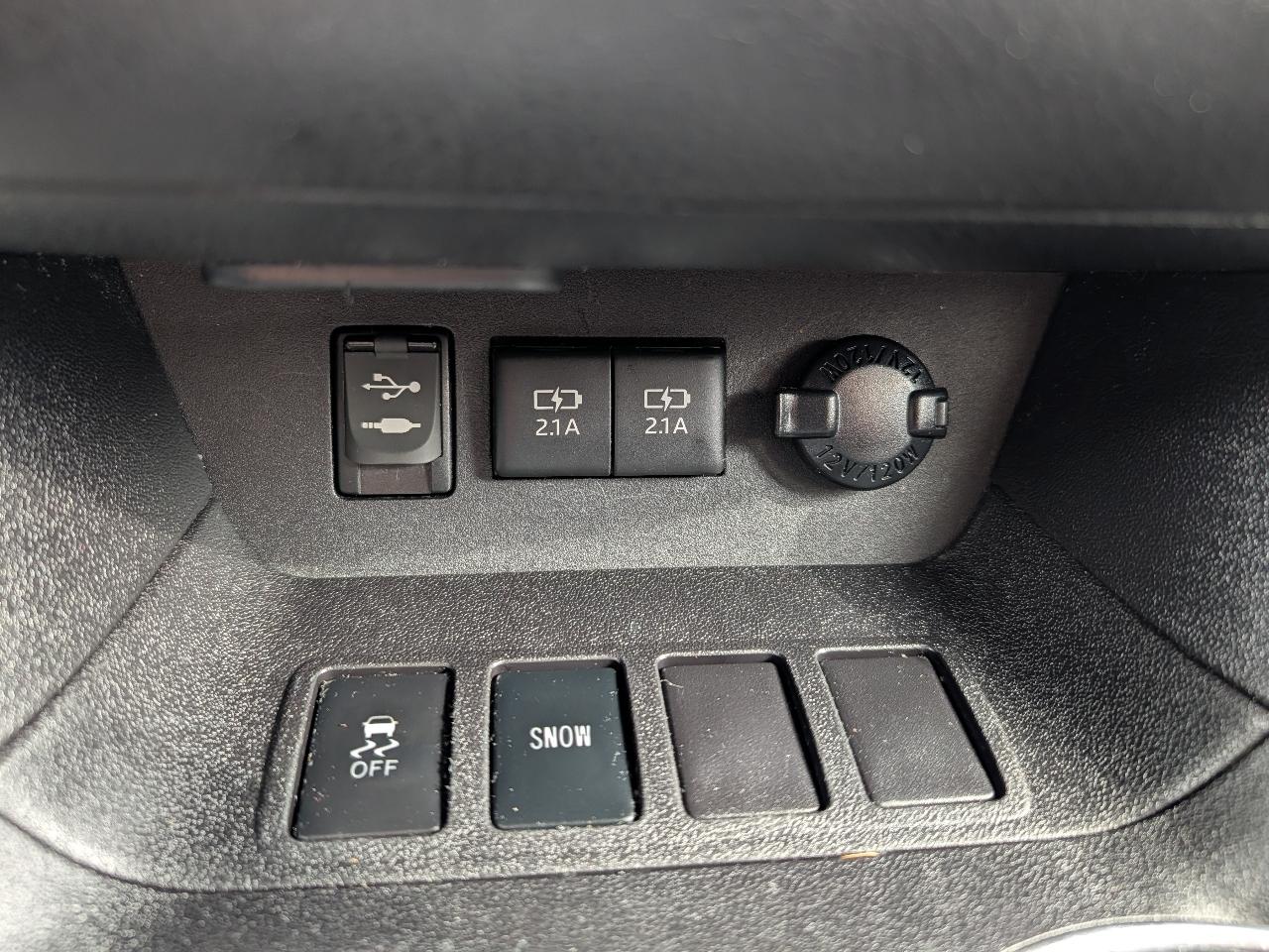 Toyota Highlander LE FWD I4 2017