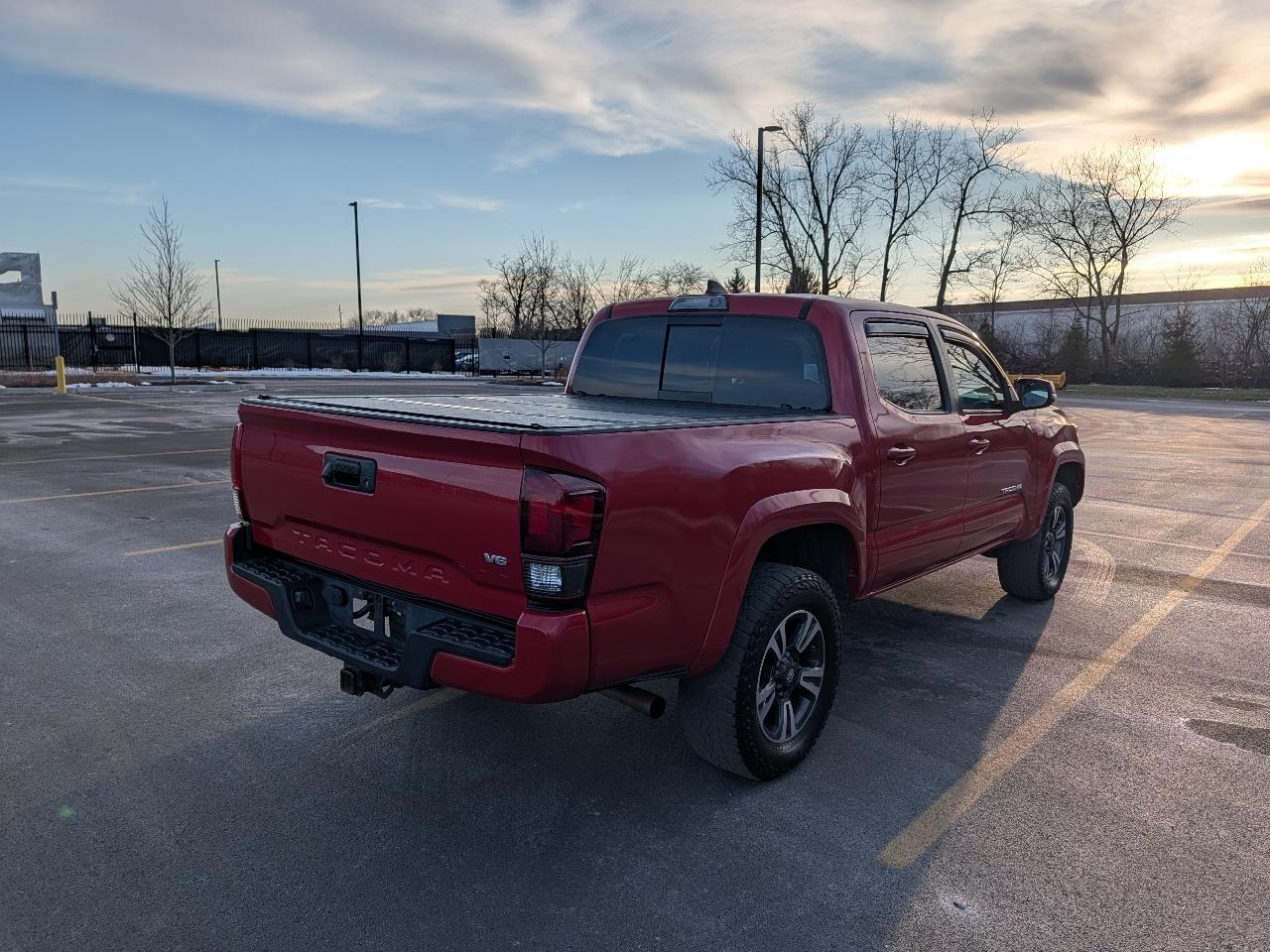 Toyota Tacoma TRD Sport Dbl Cab 4WD V6 at 2017