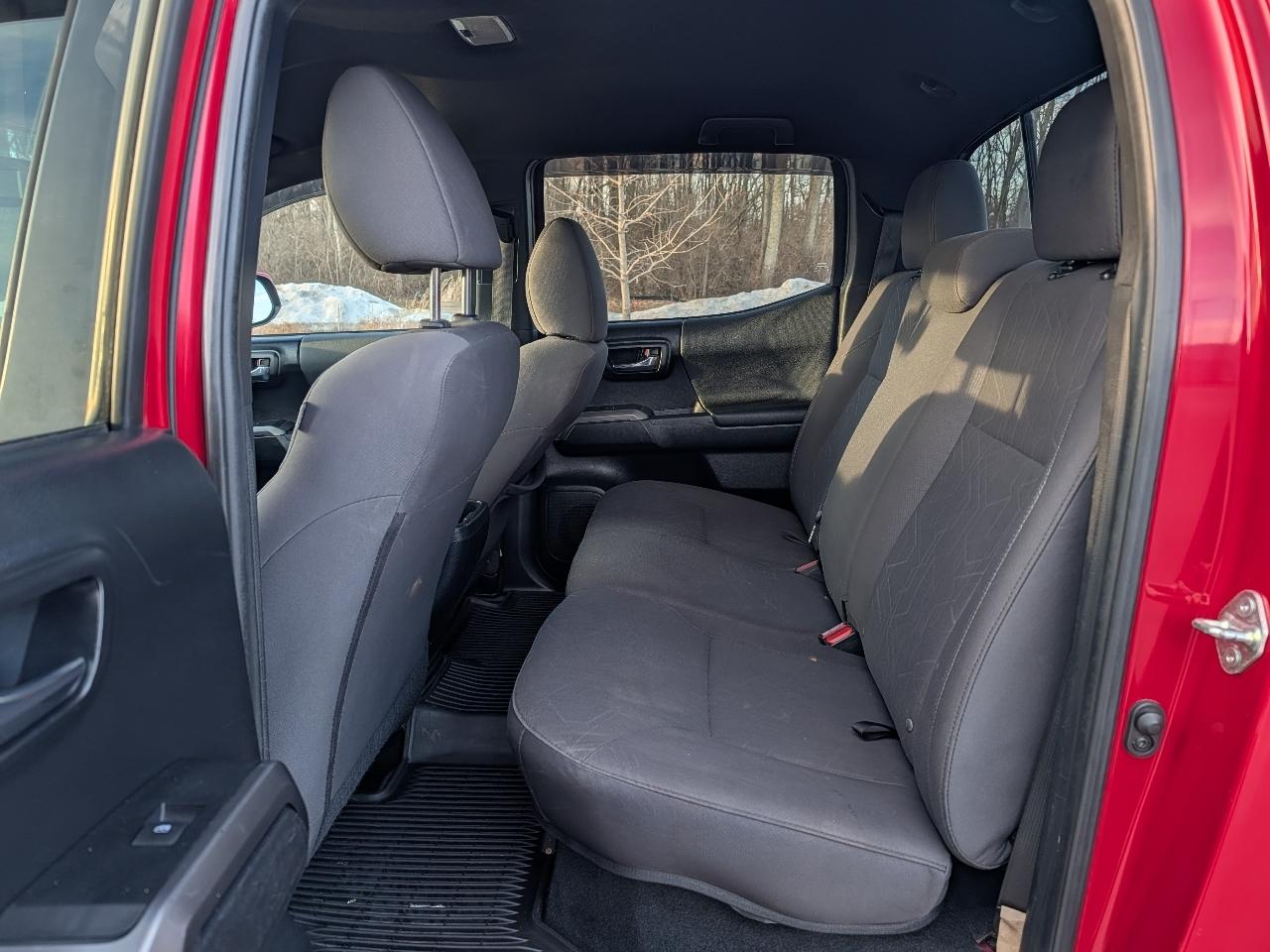 Toyota Tacoma TRD Sport Dbl Cab 4WD V6 at 2017