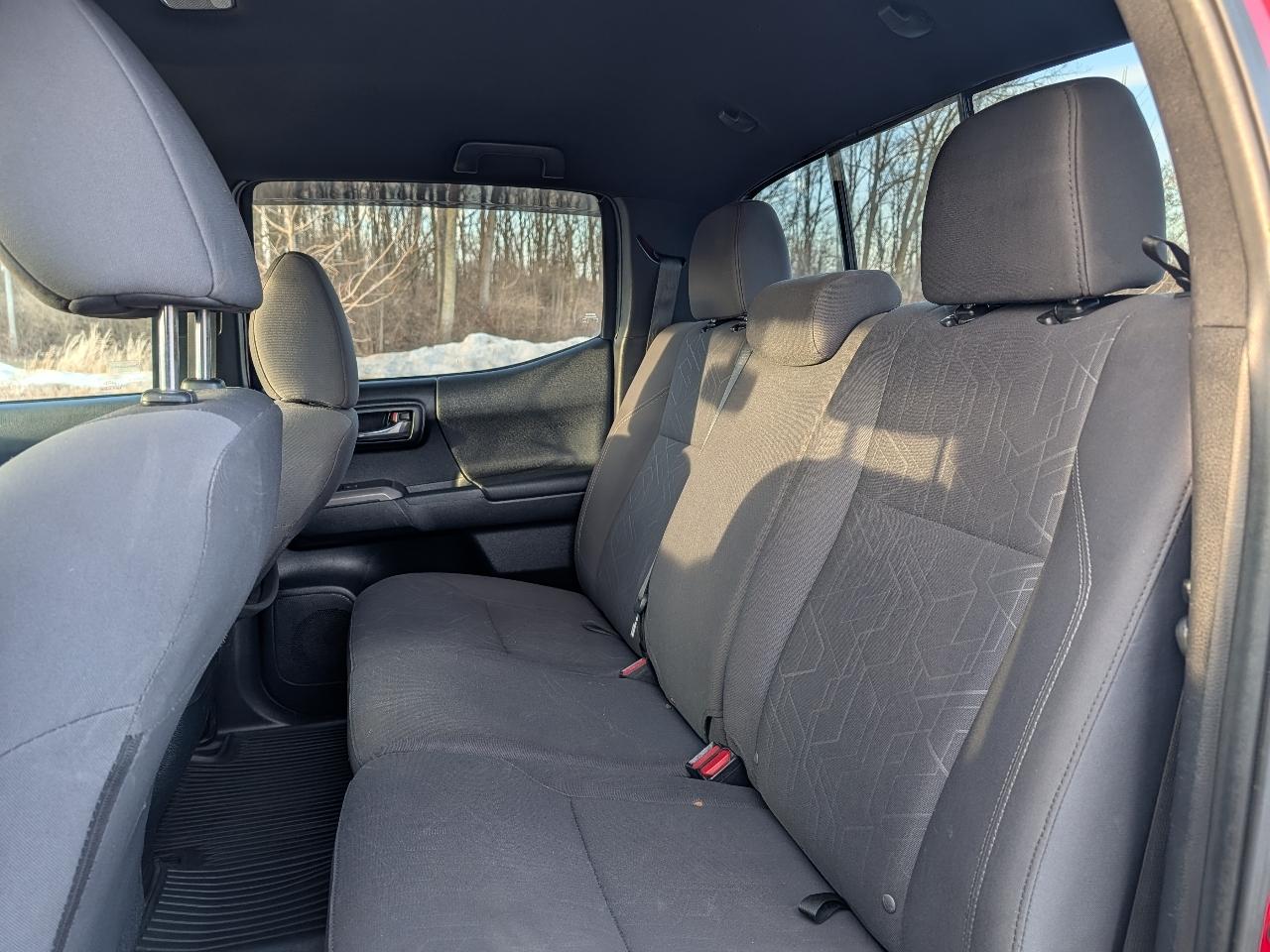 Toyota Tacoma TRD Sport Dbl Cab 4WD V6 at 2017