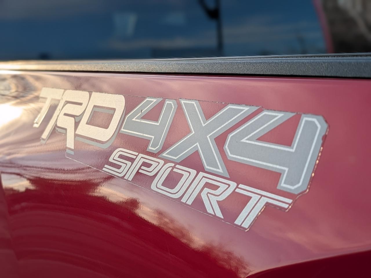 Toyota Tacoma TRD Sport Dbl Cab 4WD V6 at 2017