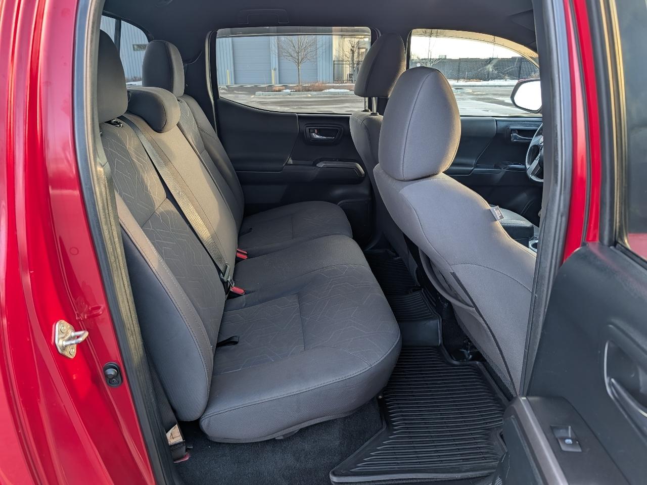 Toyota Tacoma TRD Sport Dbl Cab 4WD V6 at 2017