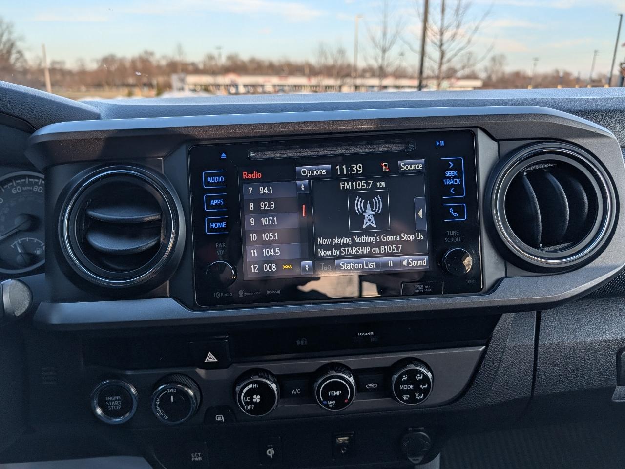 Toyota Tacoma TRD Sport Dbl Cab 4WD V6 at 2017