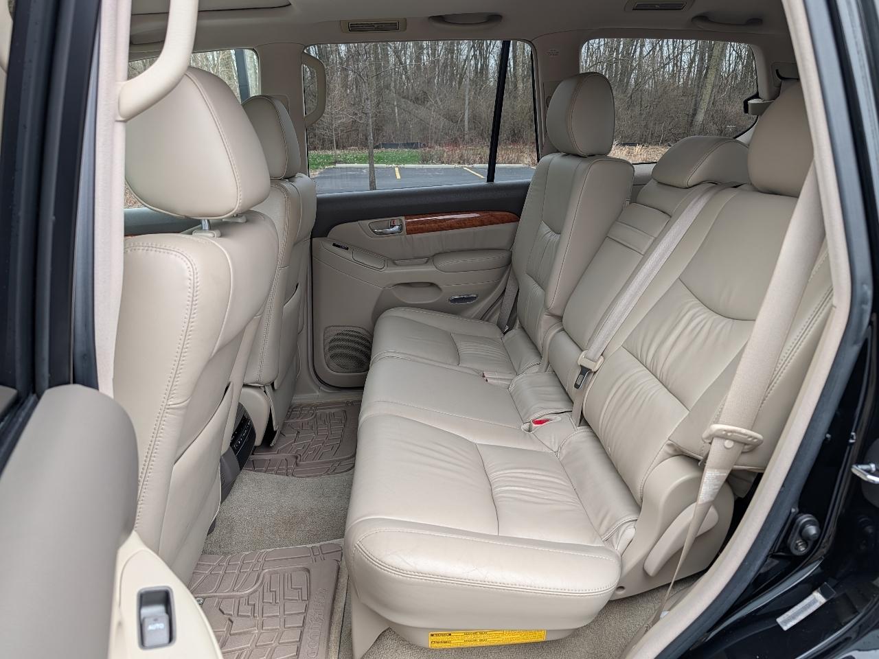 Lexus GX 470 Sport Utility 2005