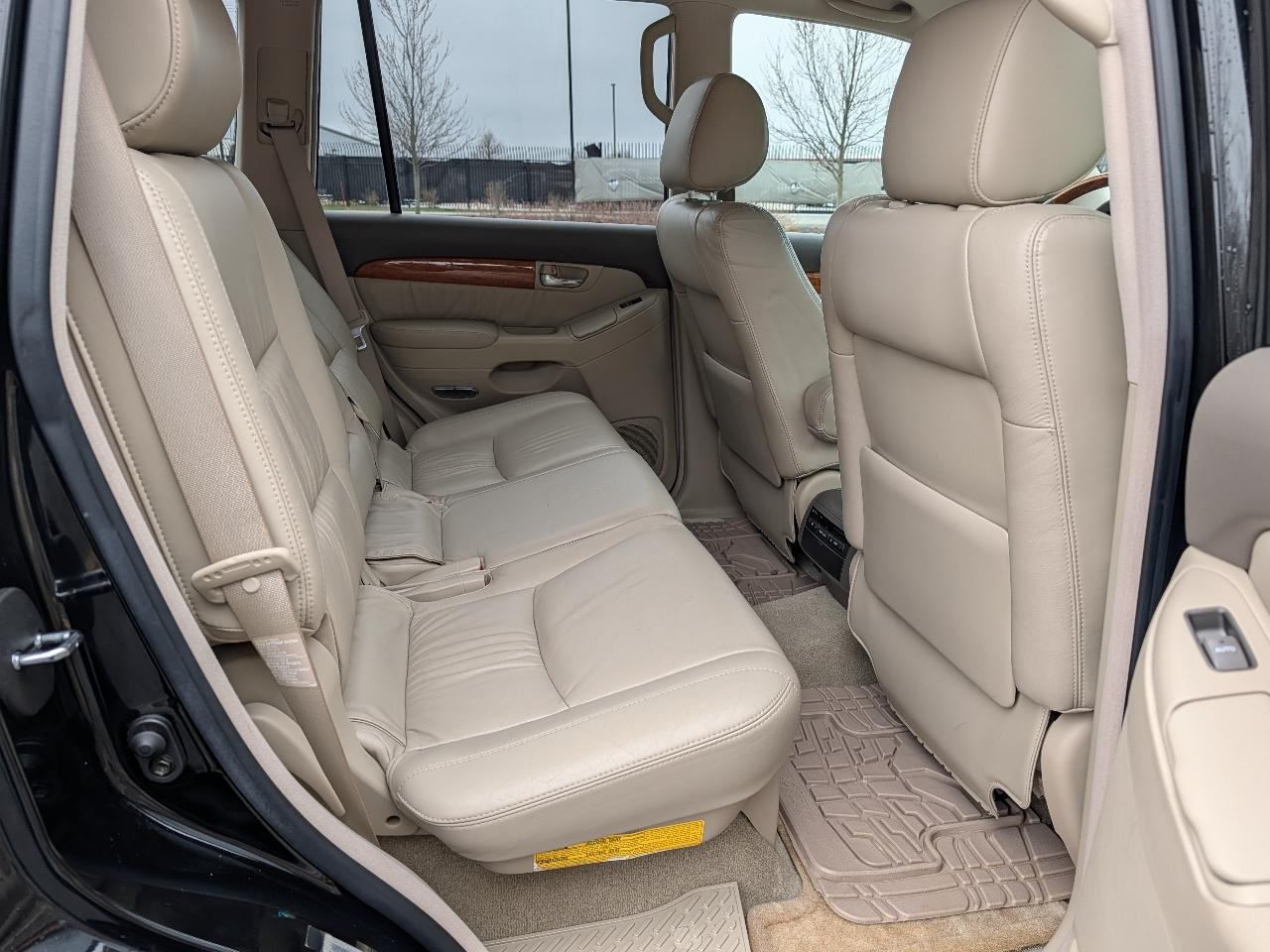 Lexus GX 470 Sport Utility 2005