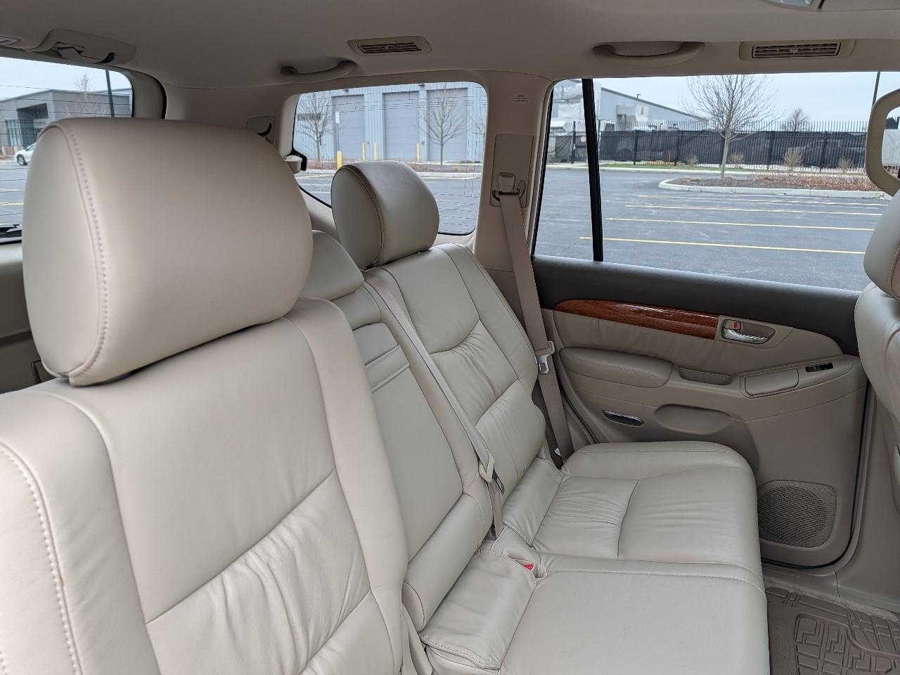 Lexus GX 470 Sport Utility 2005