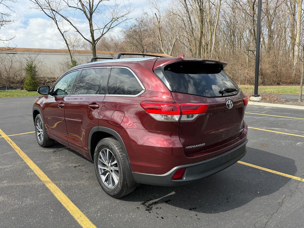 Toyota Highlander XLE AWD V6 2017