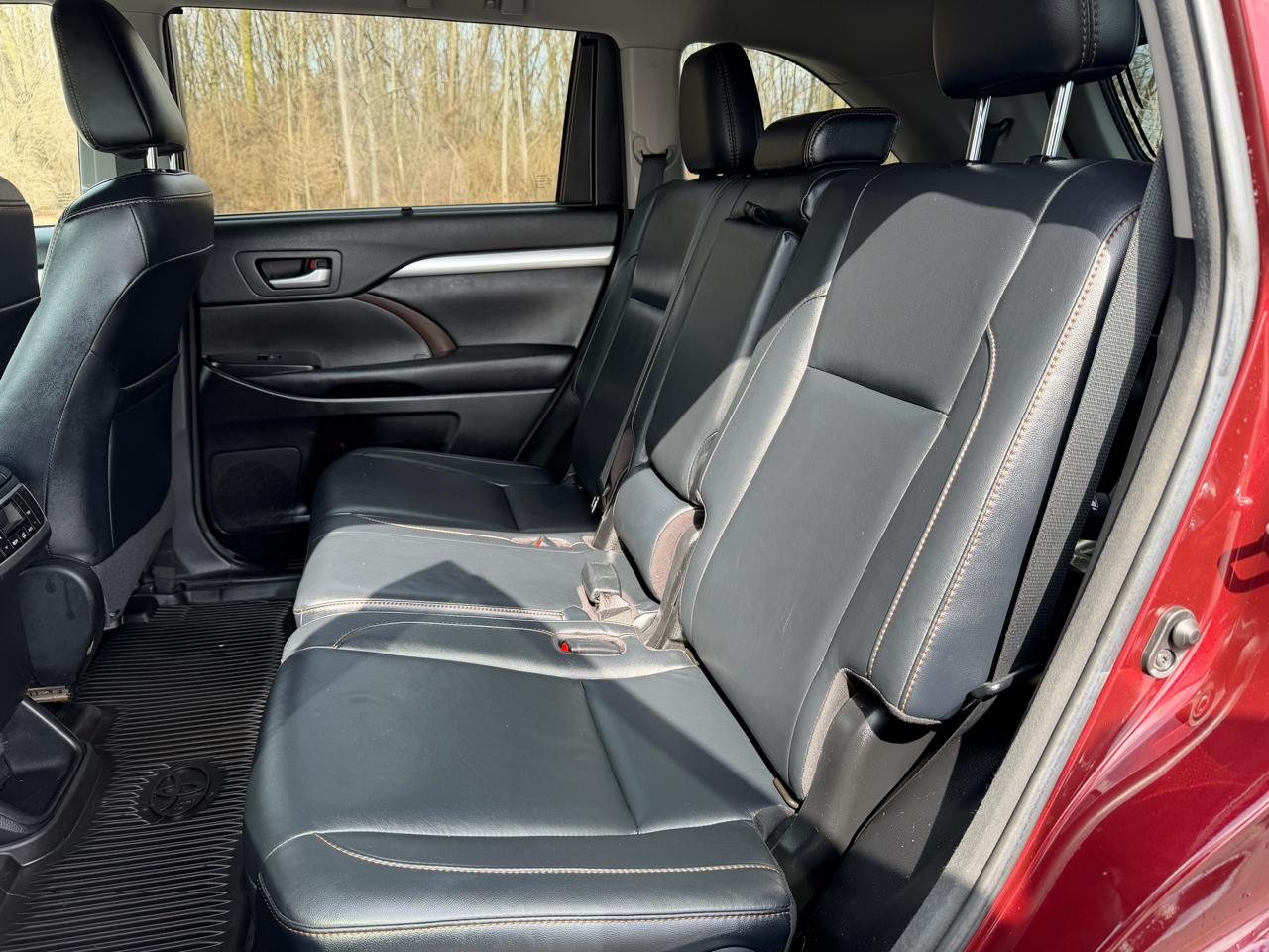 Toyota Highlander XLE AWD V6 2017