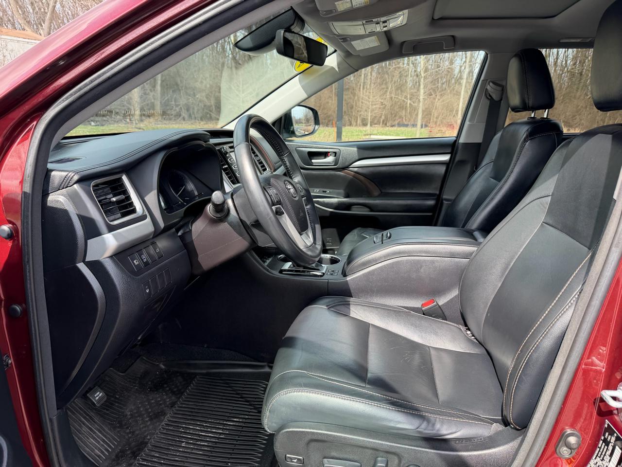 Toyota Highlander XLE AWD V6 2017