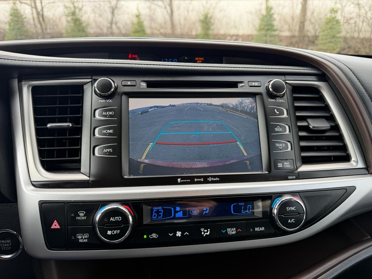 Toyota Highlander XLE AWD V6 2017