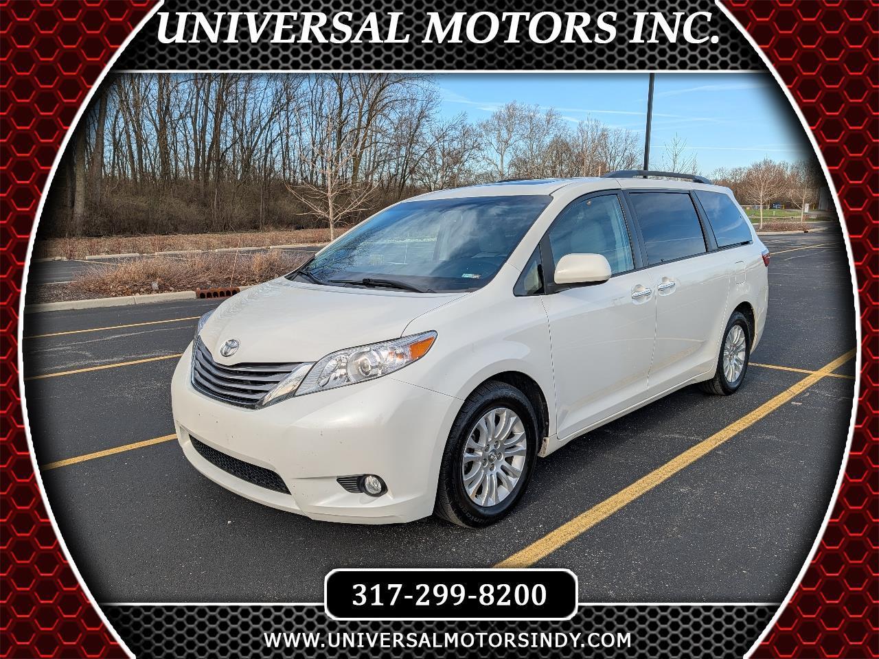 Toyota Sienna XLE 8-Passenger 2017