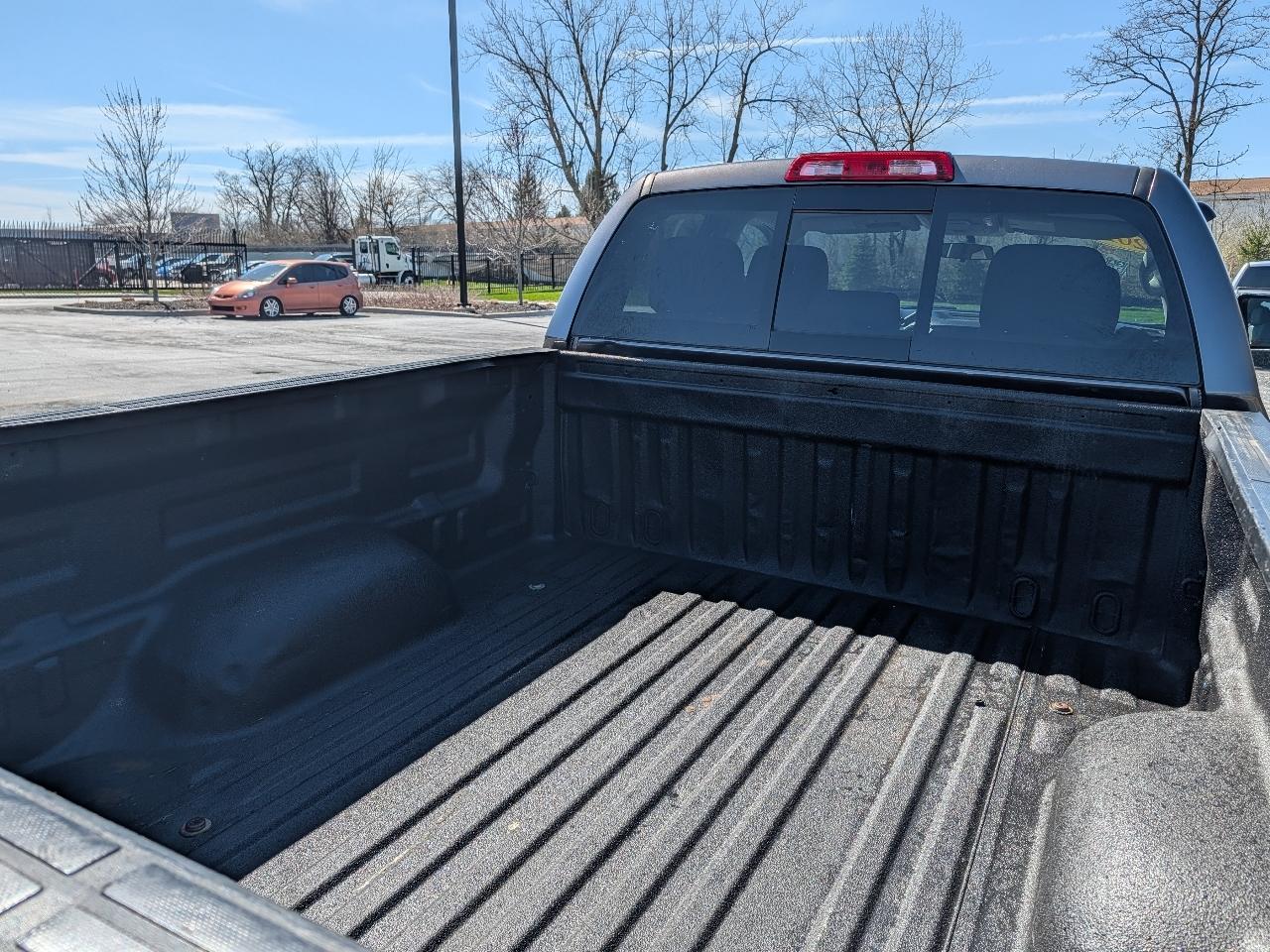 Toyota Tundra SR5 4.6L V8 Double Cab 4WD 2016