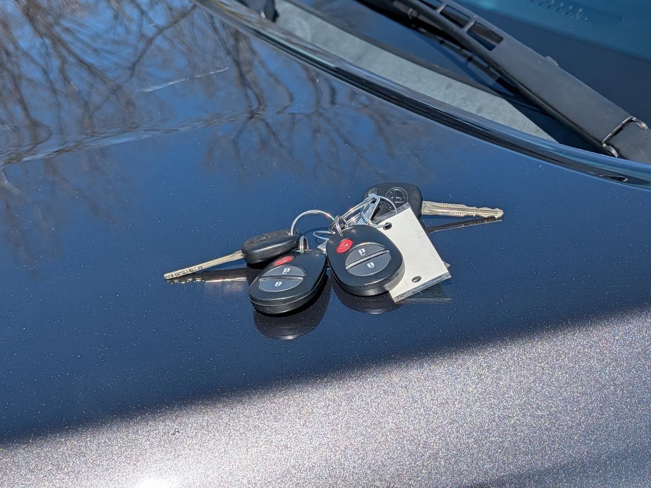 Toyota Tundra SR5 4.6L V8 Double Cab 4WD 2016