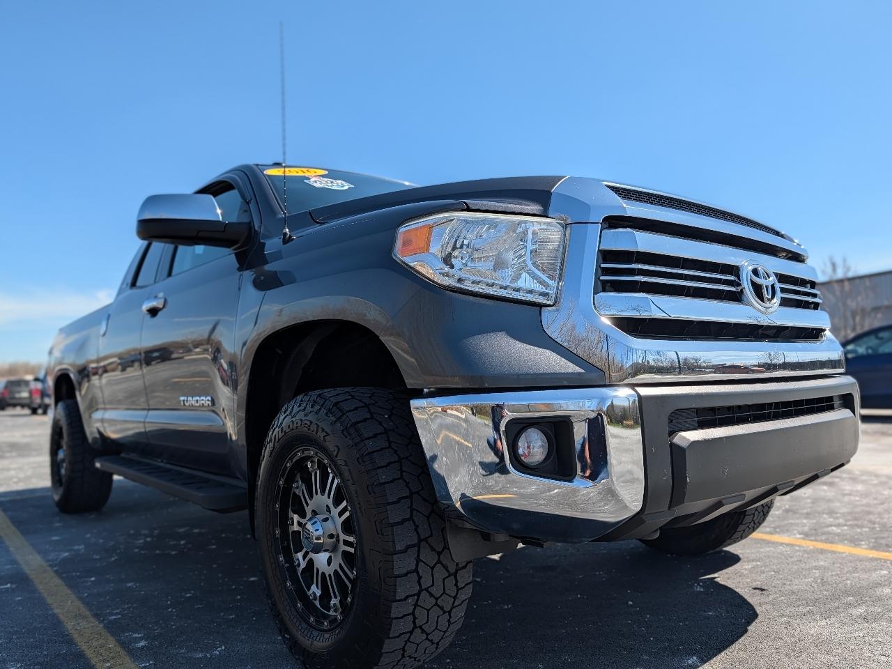 Toyota Tundra SR5 4.6L V8 Double Cab 4WD 2016