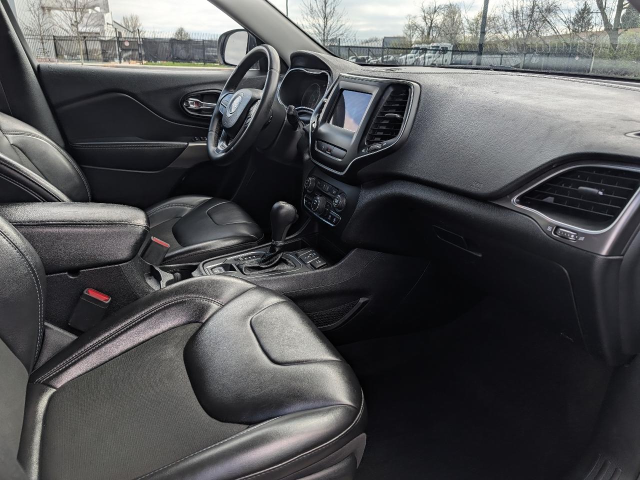 Jeep Cherokee Latitude Plus FWD 2020