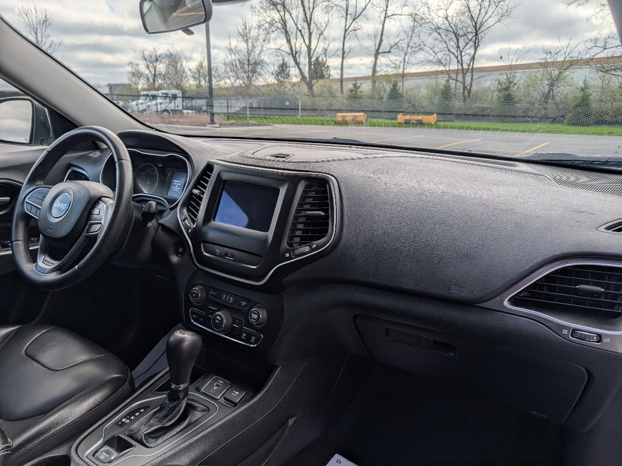 Jeep Cherokee Latitude Plus FWD 2020