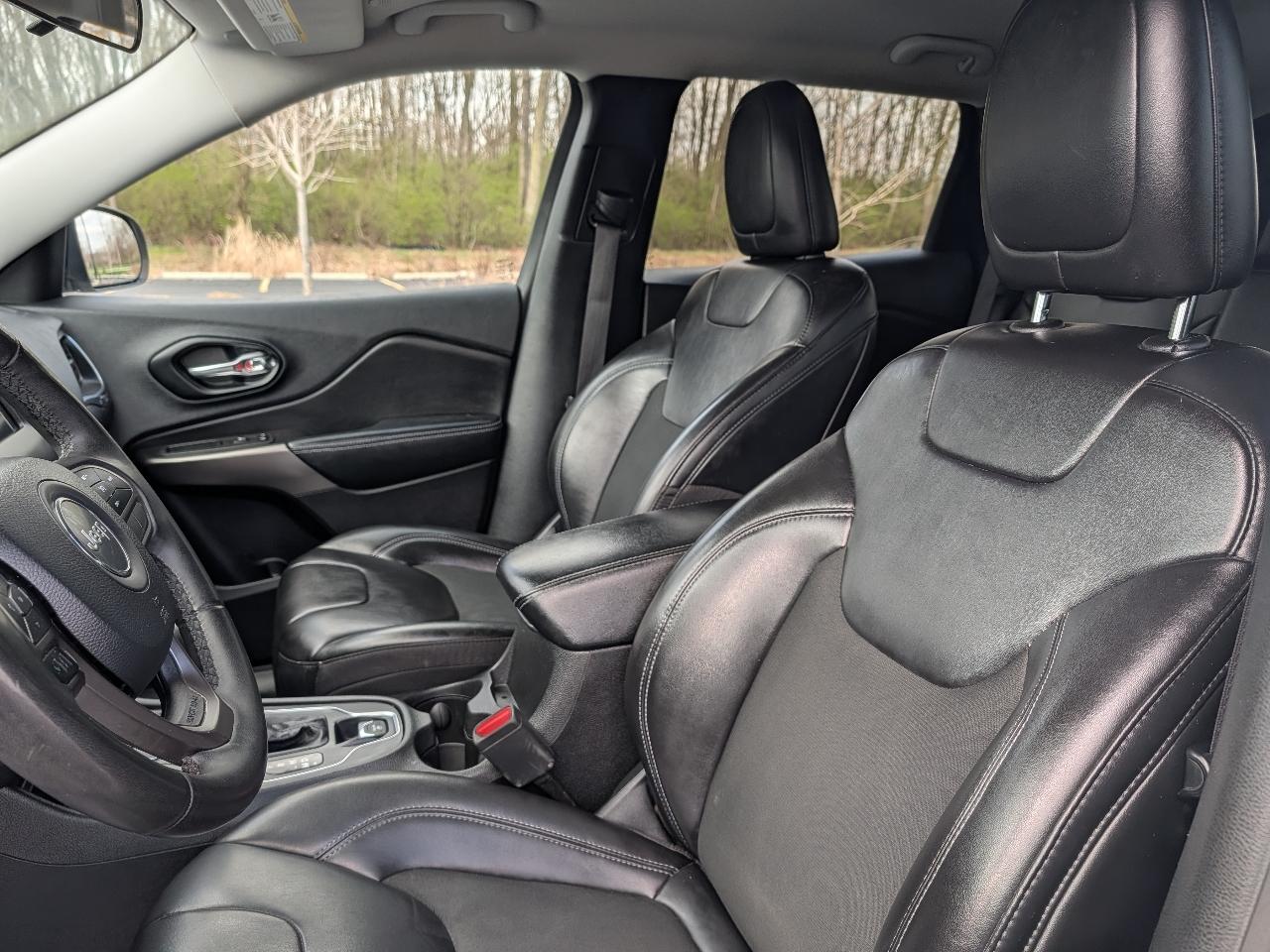 Jeep Cherokee Latitude Plus FWD 2020