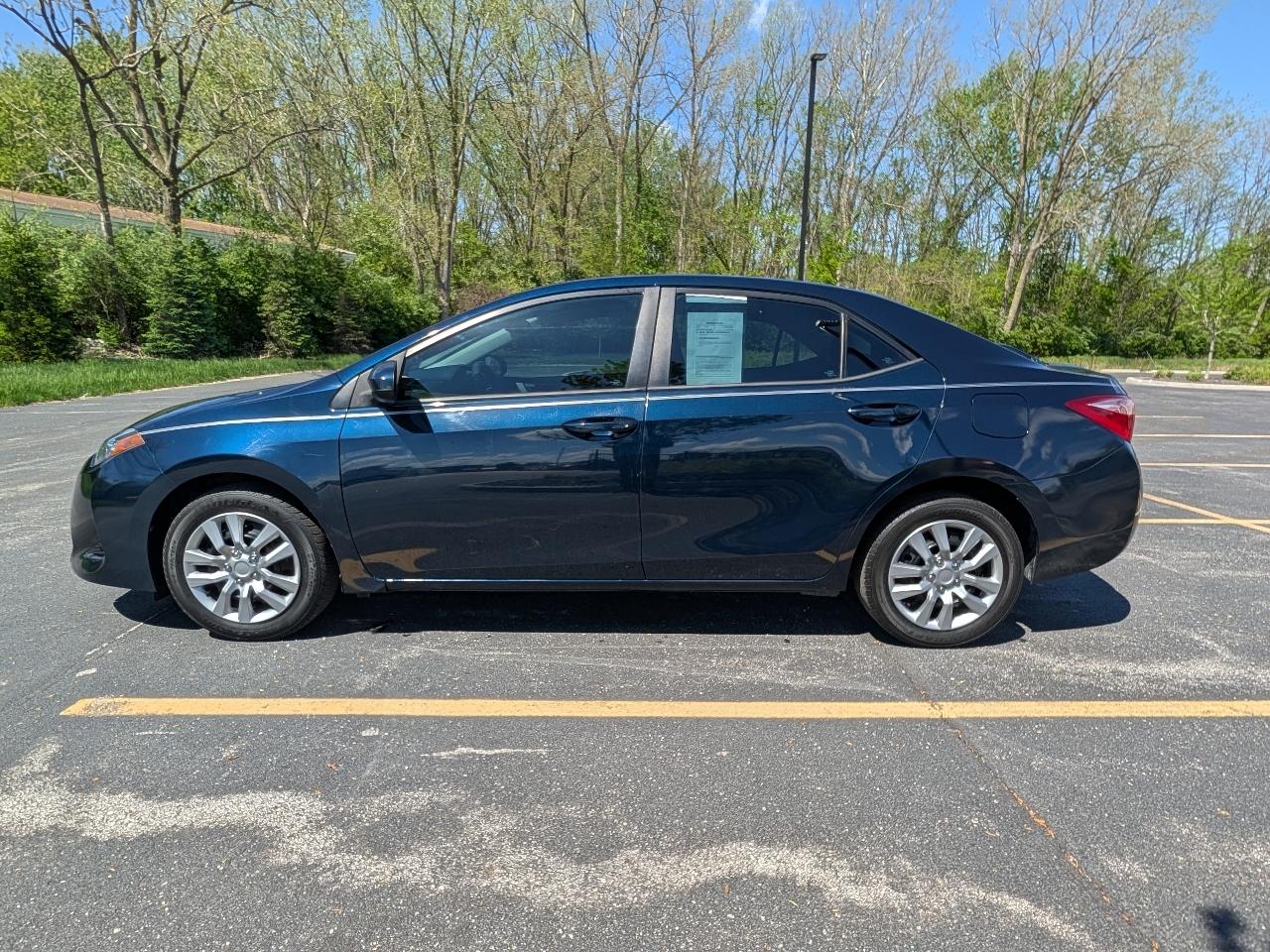 Toyota Corolla XLE CVT 2019