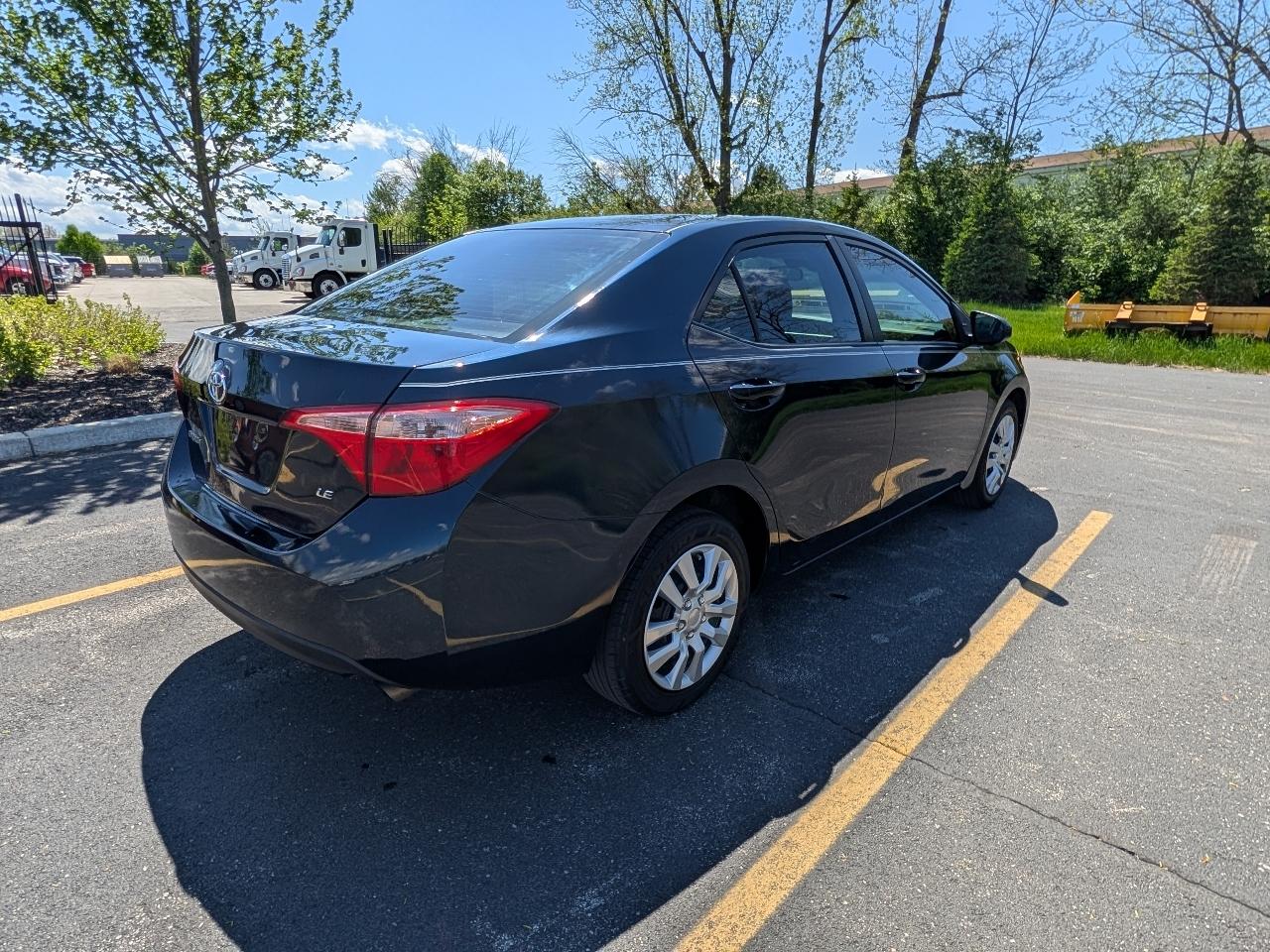 Toyota Corolla XLE CVT 2019