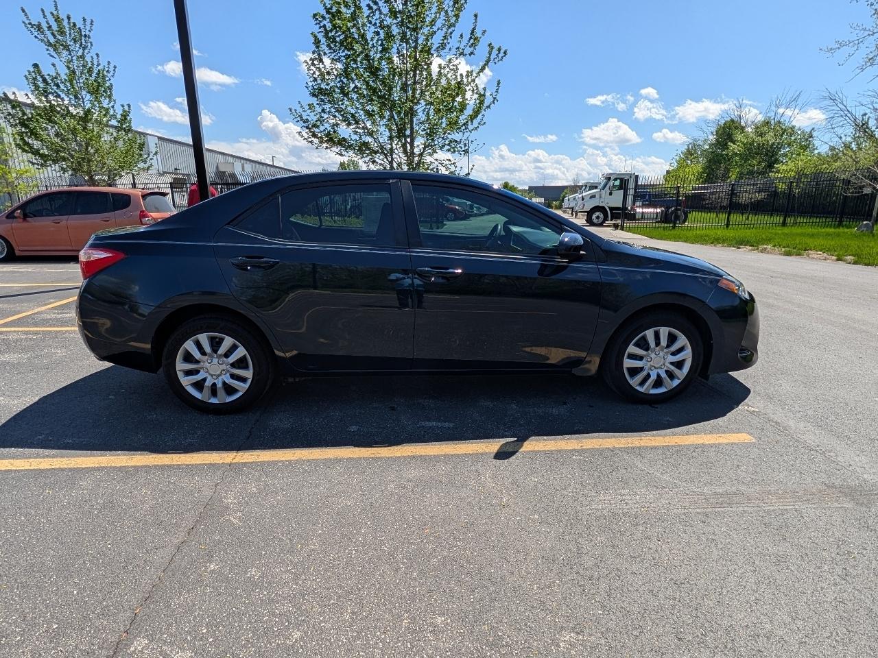 Toyota Corolla XLE CVT 2019