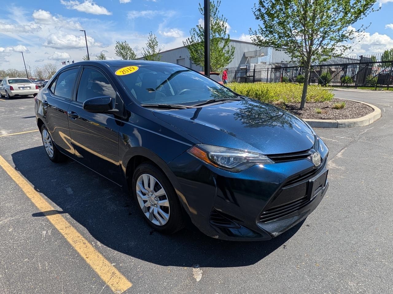 Toyota Corolla XLE CVT 2019