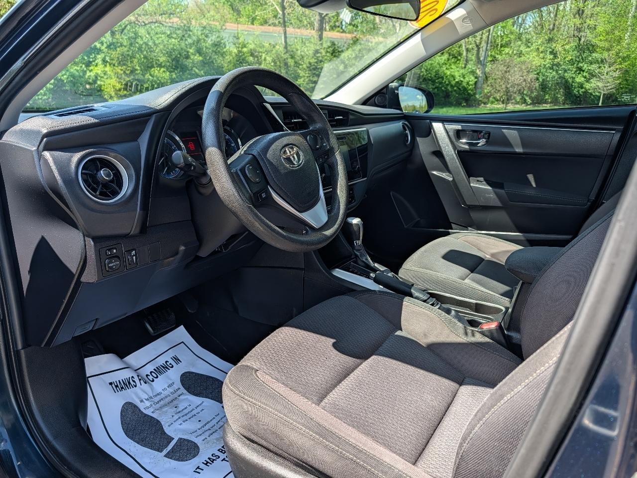 Toyota Corolla XLE CVT 2019