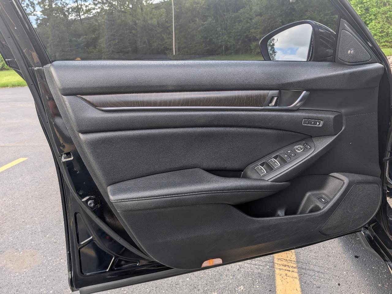 Honda Accord EX-L 2.0T 2019