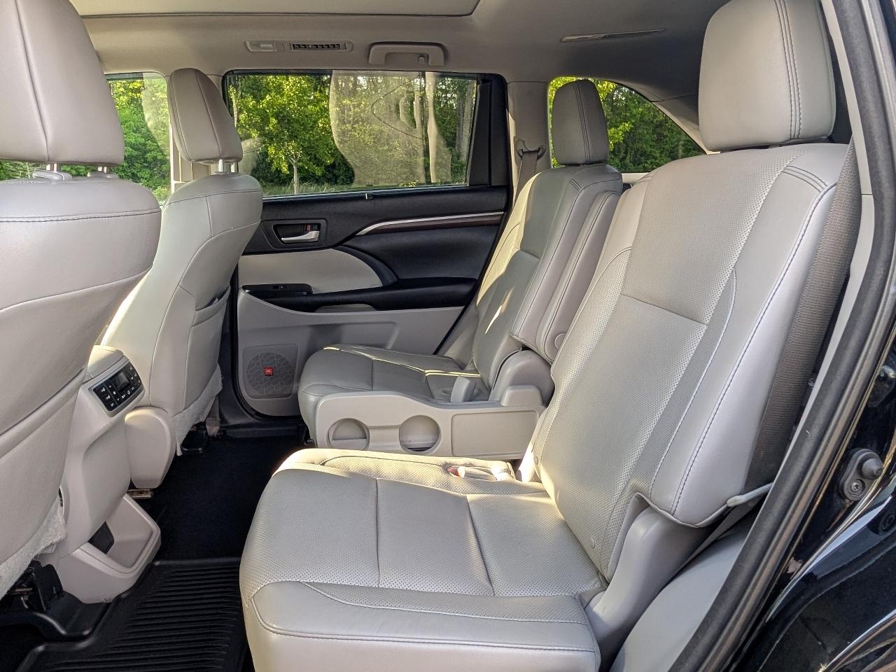 Toyota Highlander Limited AWD V6 2016