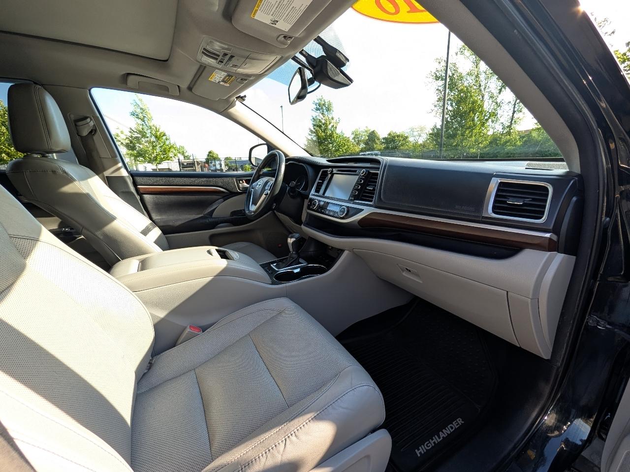 Toyota Highlander Limited AWD V6 2016