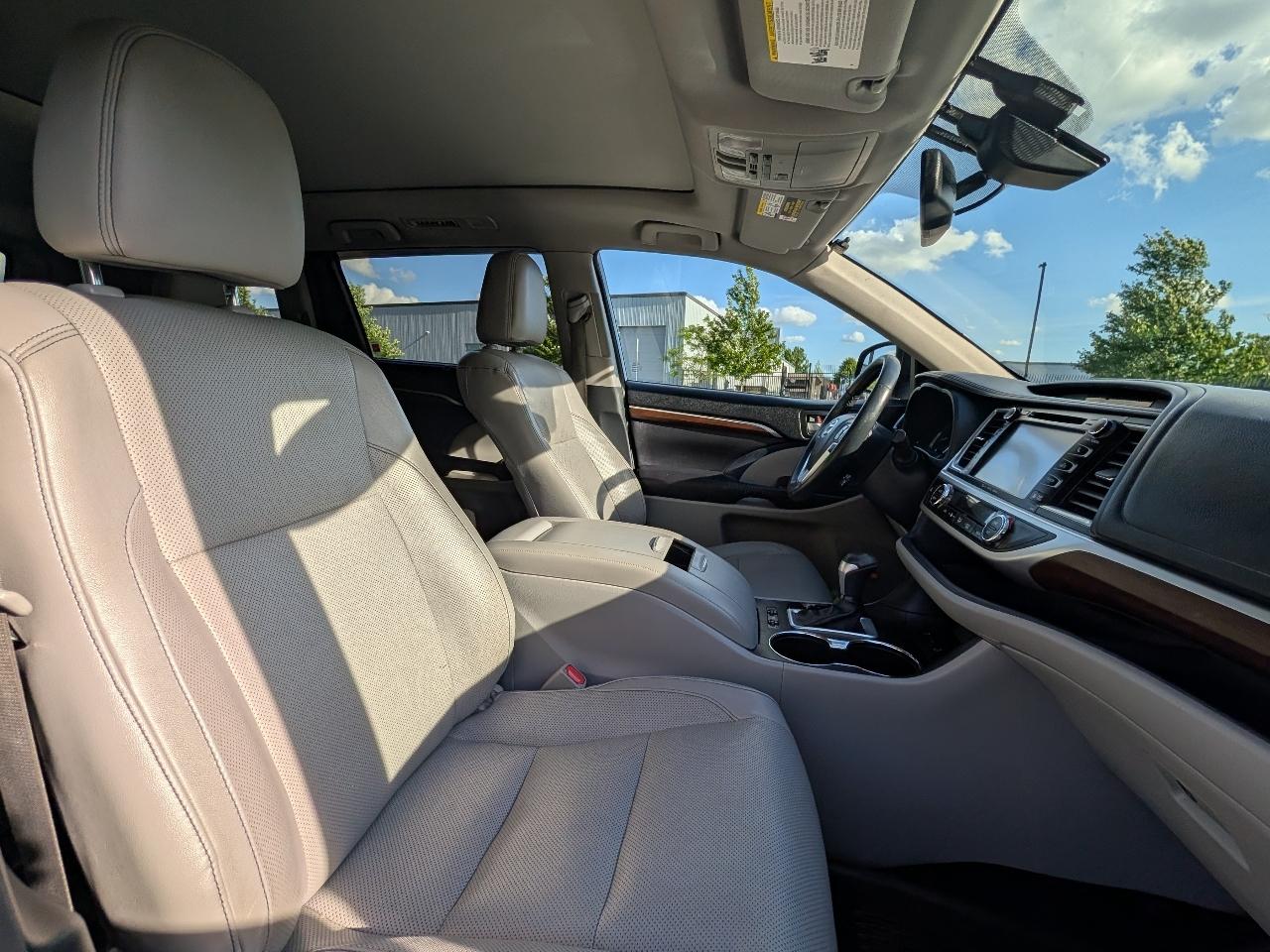 Toyota Highlander Limited AWD V6 2016