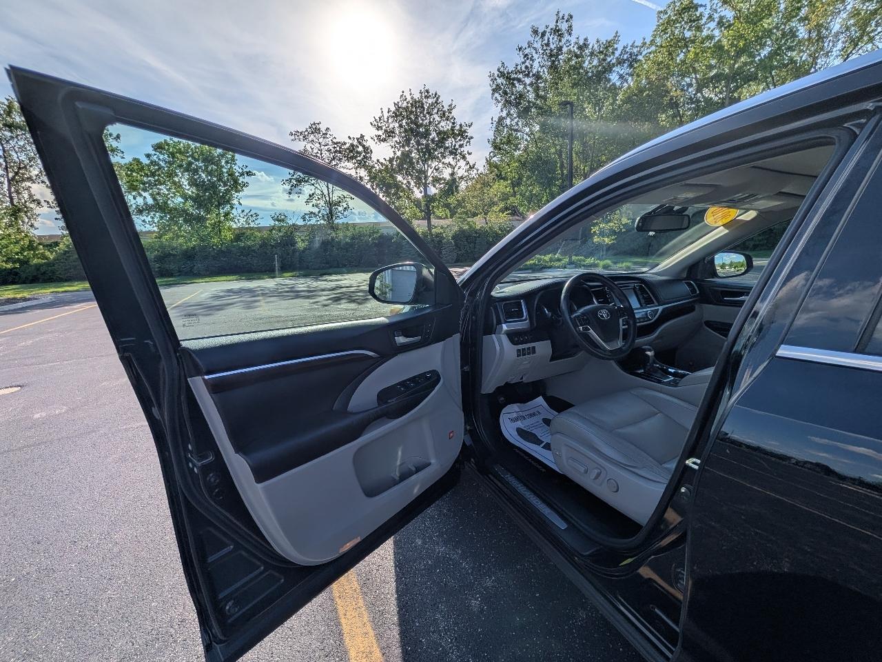 Toyota Highlander Limited AWD V6 2016