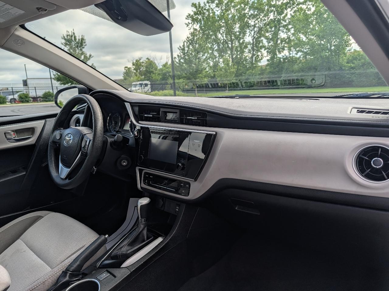 Toyota Corolla LE CVT 2017