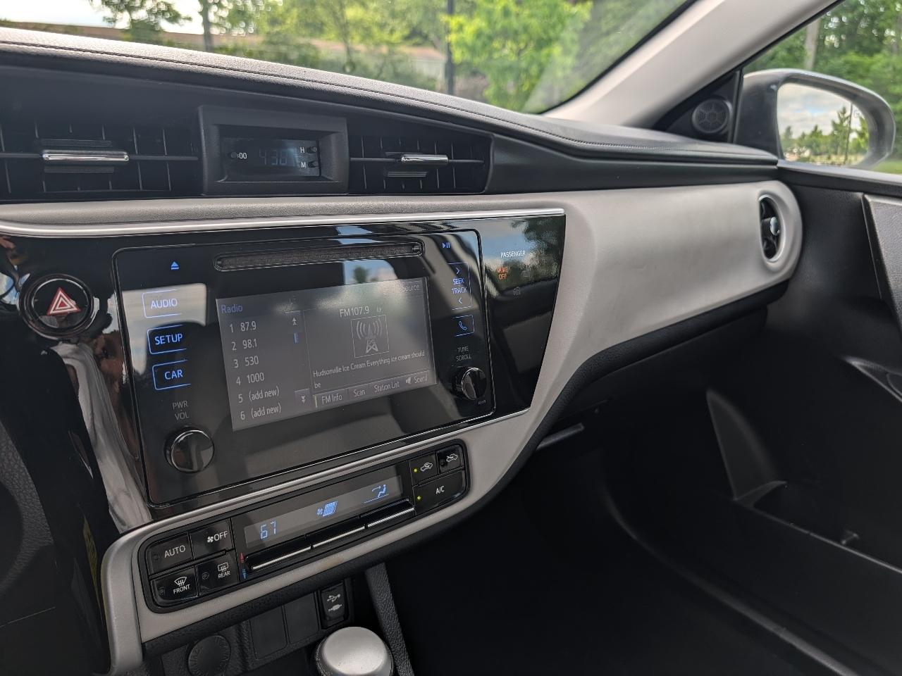 Toyota Corolla LE CVT 2017