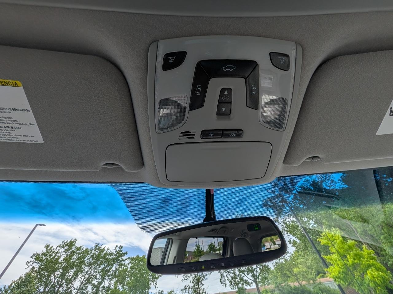 Toyota Sienna XLE FWD 8-Passenger V6 2013