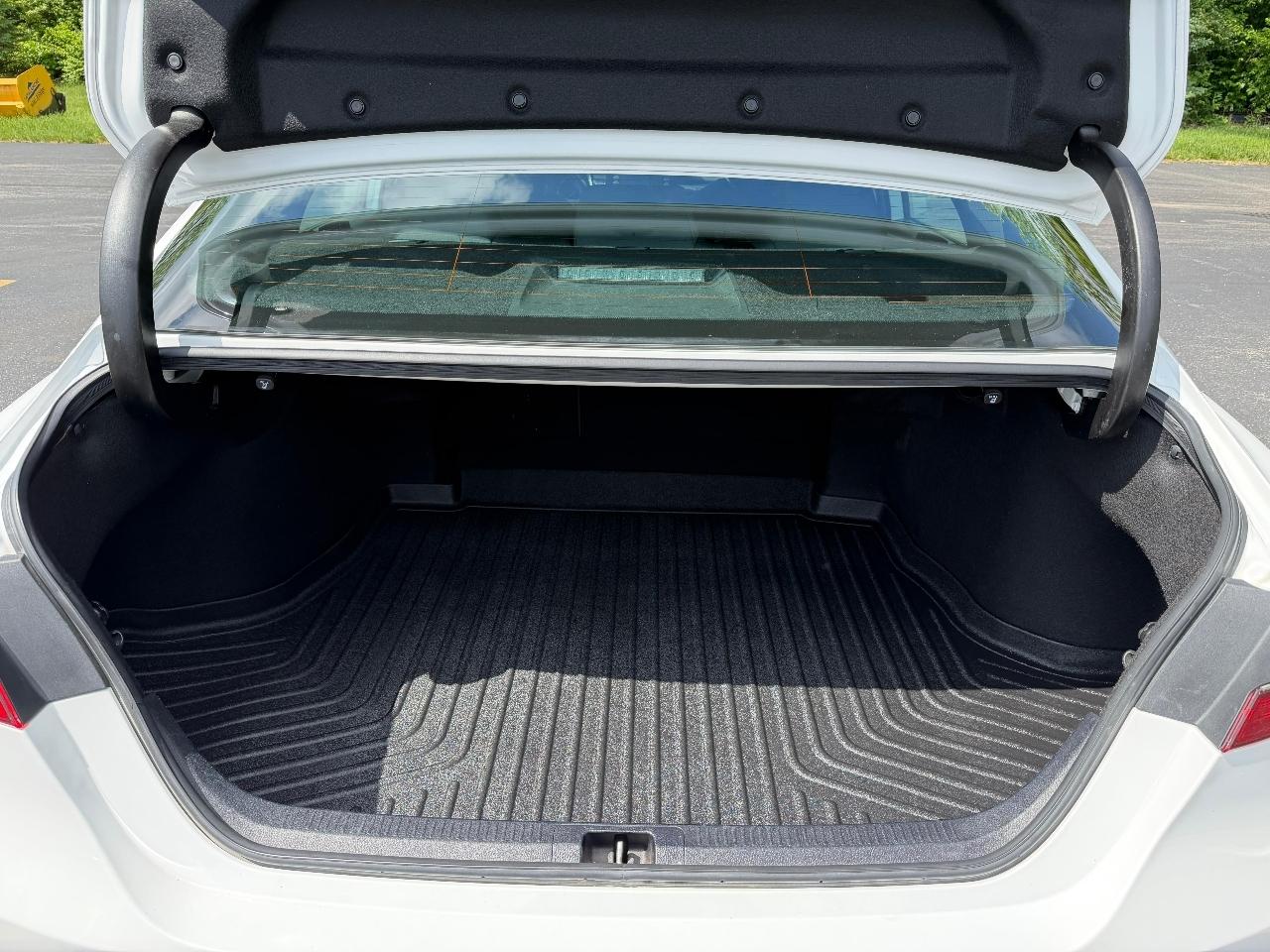 Toyota Camry LE 2021