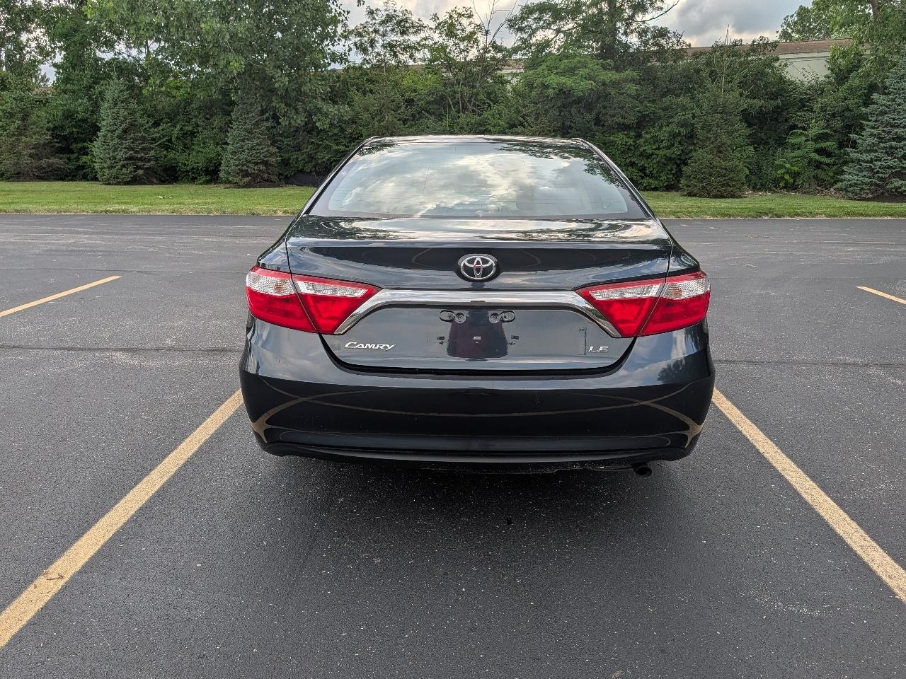 Toyota Camry LE (Natl) 2017