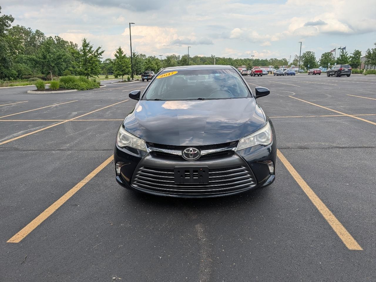 Toyota Camry LE (Natl) 2017