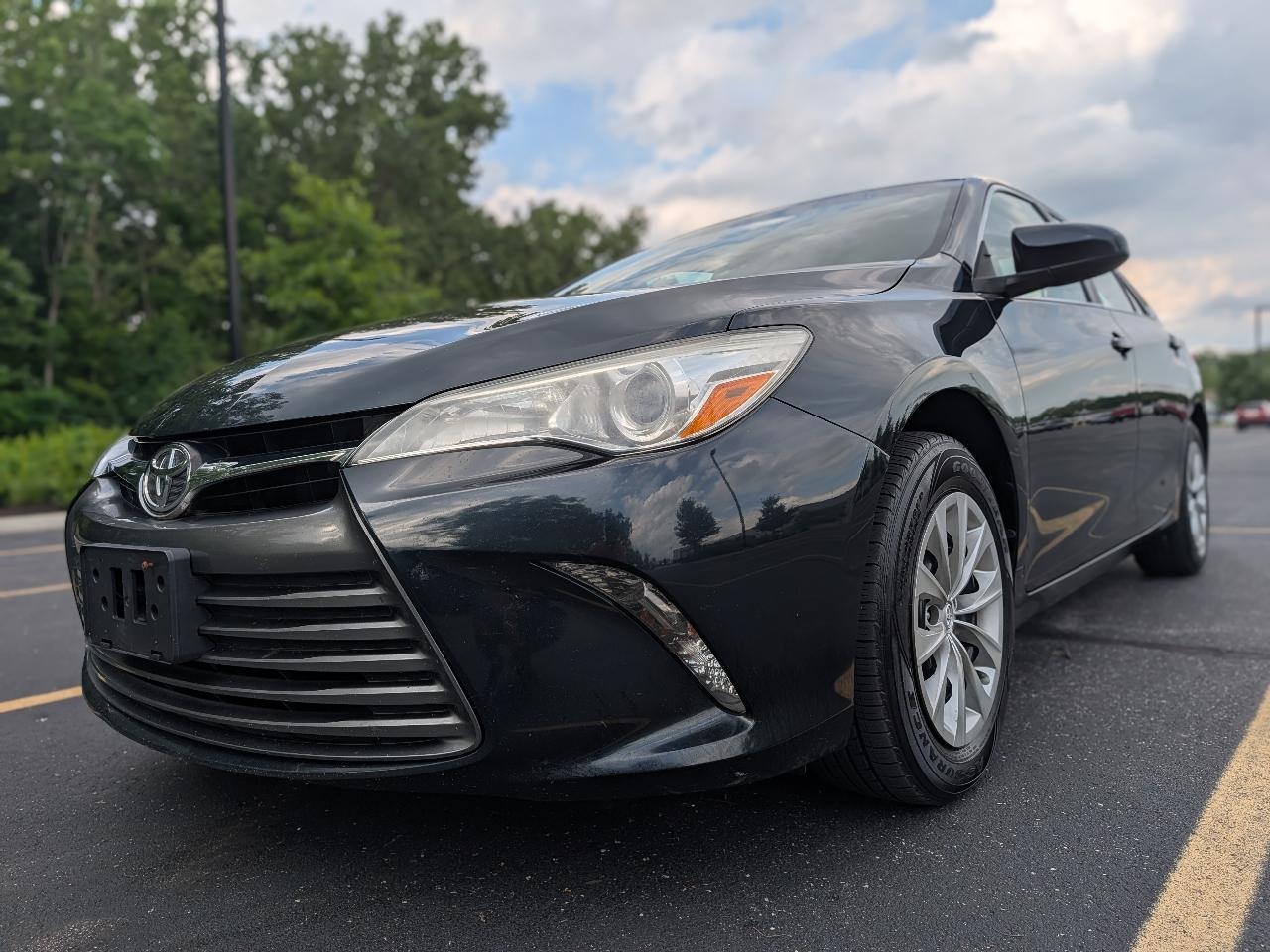 Toyota Camry LE (Natl) 2017