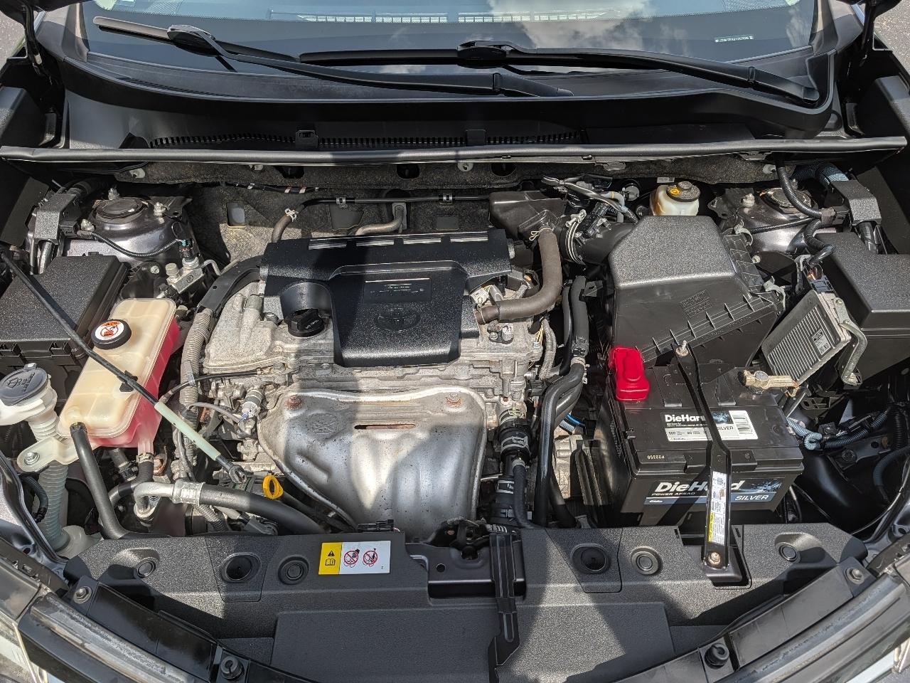 Toyota RAV4 LE AWD 2017