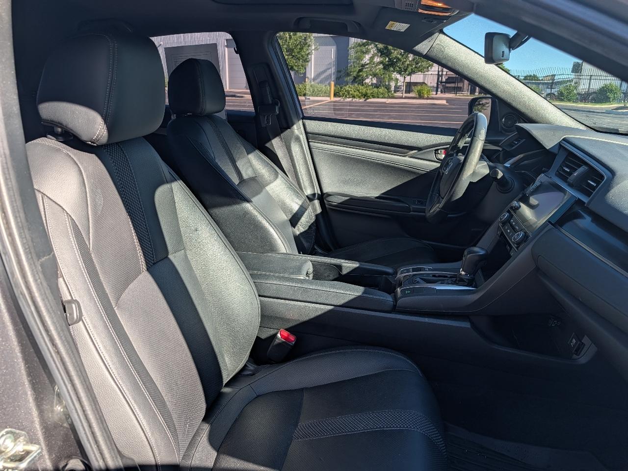 Honda Civic EX-L w/ Navigation 2020