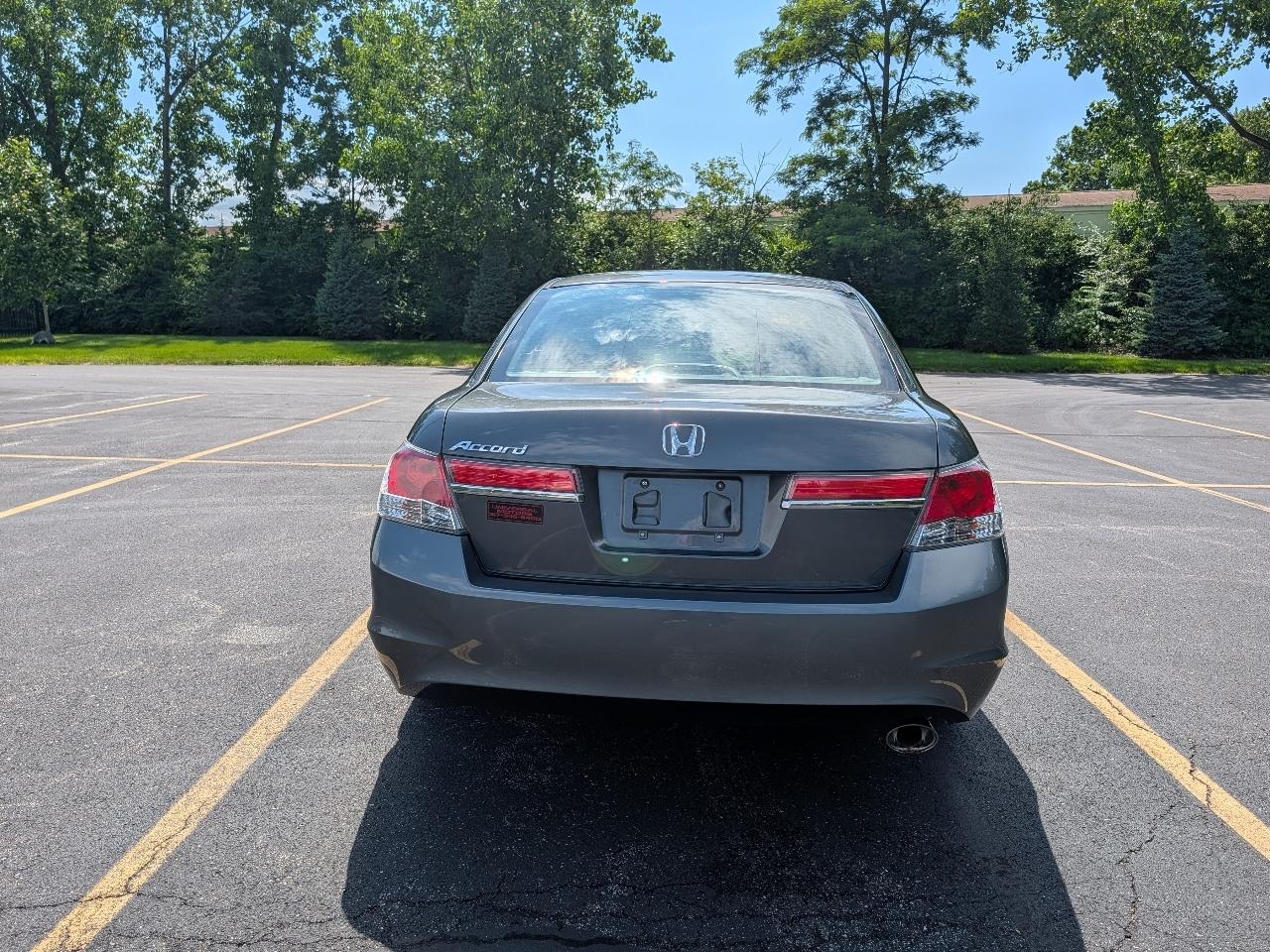 Honda Accord LX sedan AT 2012