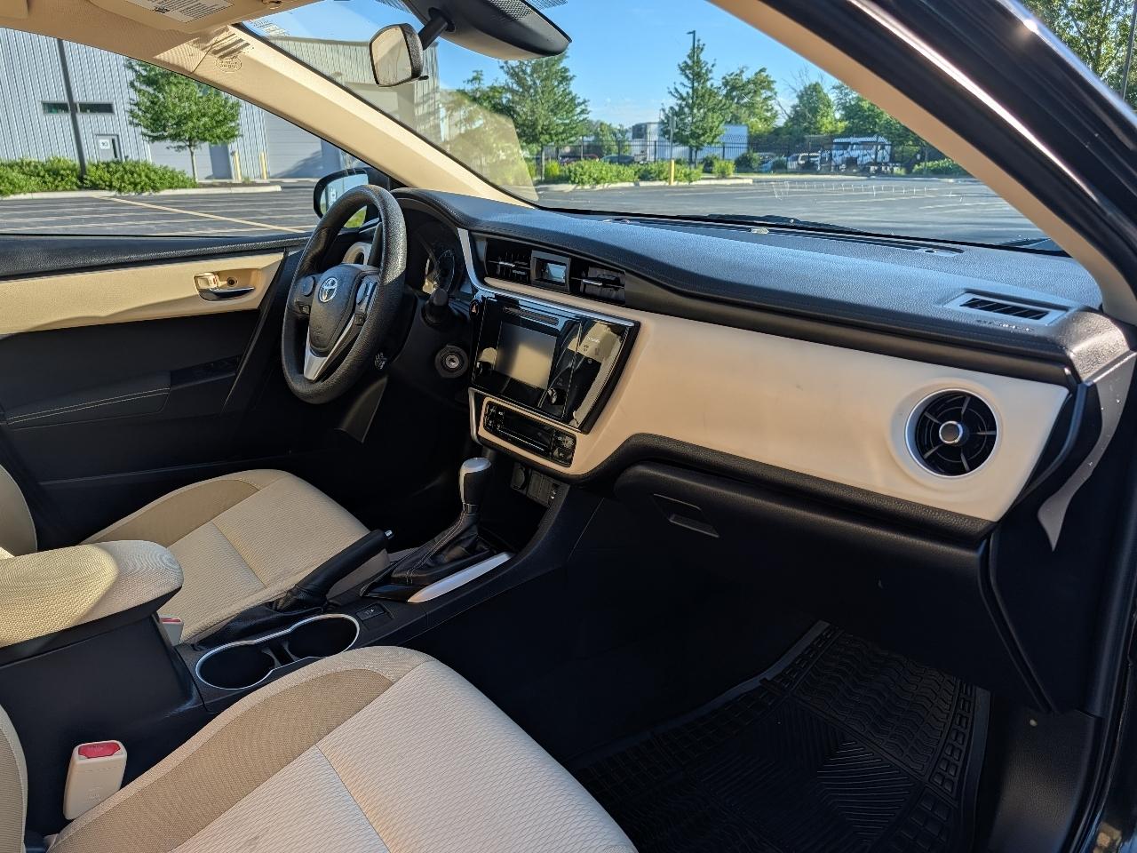 Toyota Corolla LE CVT 2017