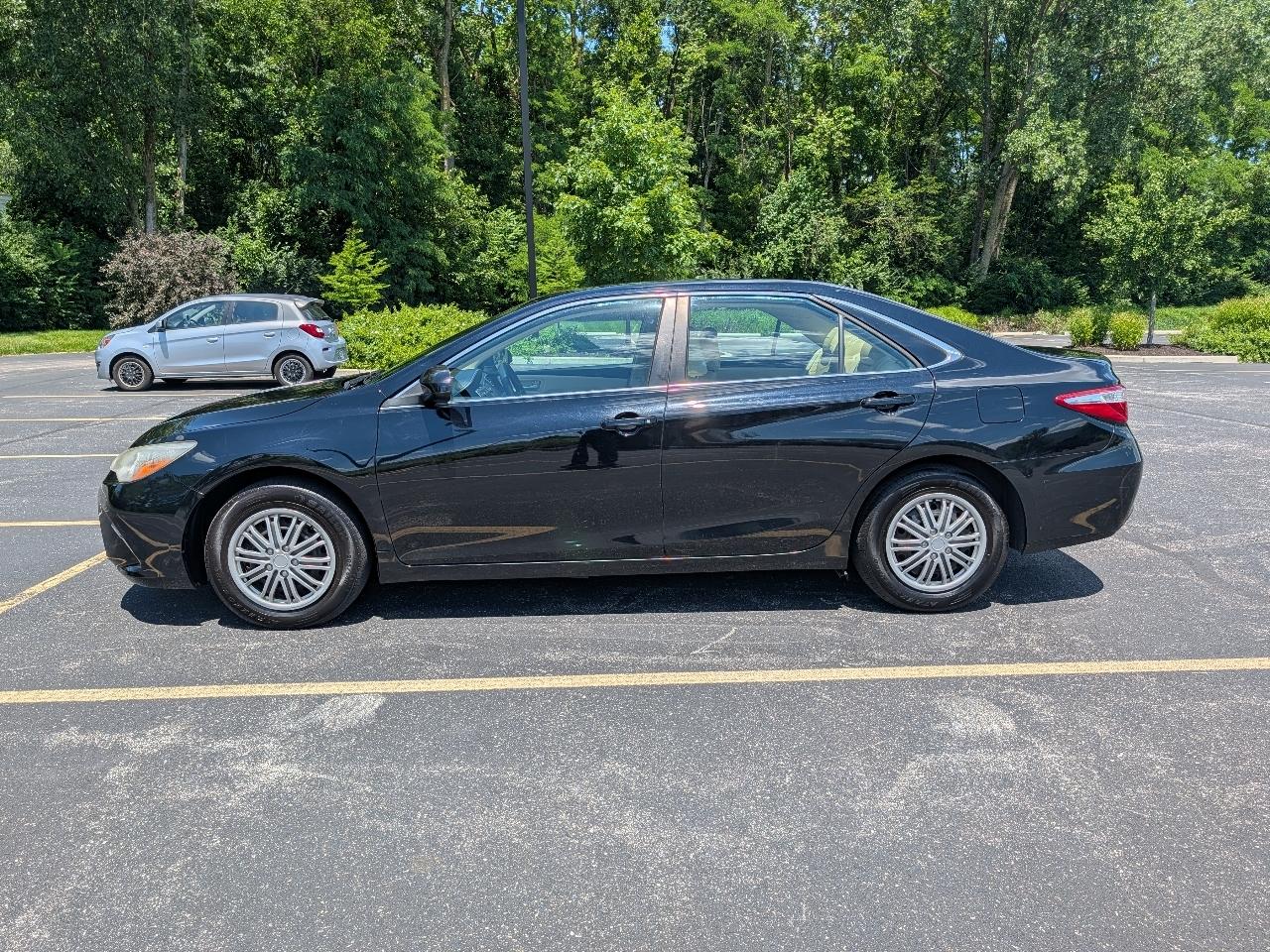 Toyota Camry LE (Natl) 2015