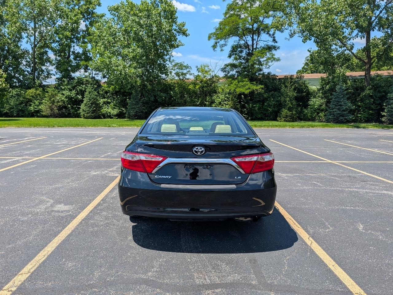Toyota Camry LE (Natl) 2015
