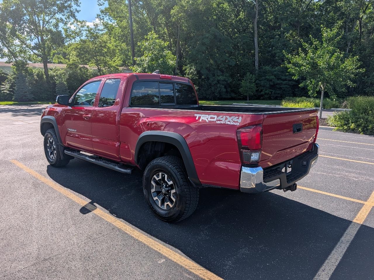 Toyota Tacoma 4WD Access Cab V6 AT (Natl) 2018