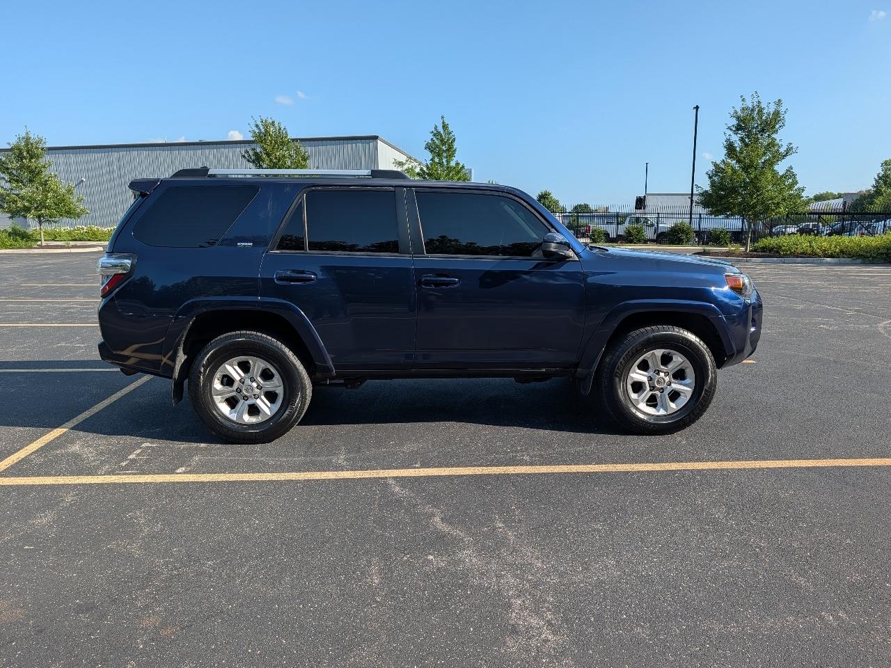 Toyota 4Runner SR5 4WD 2019