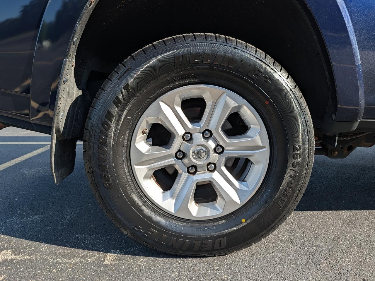 Toyota 4Runner SR5 4WD 2019